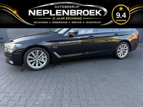 BMW 5 Serie Touring 530e Business Edition Plus Leer,Trekhaak,Navi,Clima,18Inch 1700kg trekken