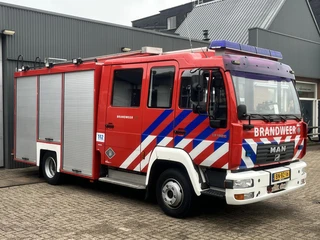 MAN LE 180 C Motorspuitaanhanger Automaat Matriaalwagen Aggregaat Gereedschapskisten Verstralers Wat