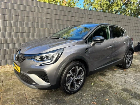 RENAULT CAPTUR 1.6 ET PH 160 RSLINE**DAB//CARPLAY//CAMERA//WINTERSET**