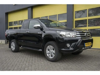 Toyota HiLux 2.4 D-4D-F Xtra Cab Professional Navi