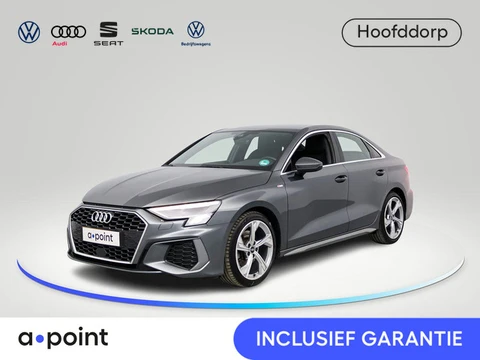 Audi A3 Limousine 35 TFSI S edition 150 pk S-tronic | Navigatie | Trekhaak (afneembaar) | Parkeersen