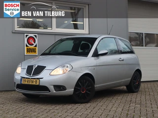 Lancia Ypsilon 1.2 Oro / Elektrische ramen / Trekhaak / Airco / Bluetooth radio
