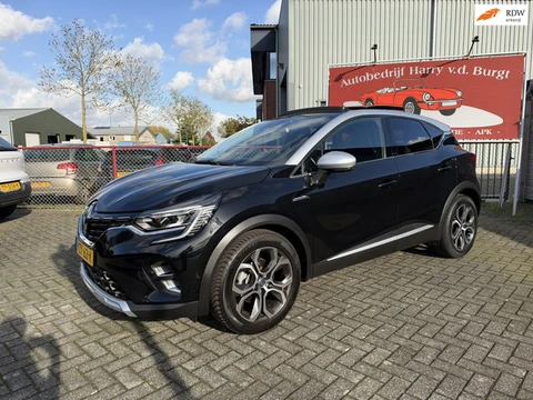 Renault Captur 1.6 E-Tech Plug-in Hybrid 160 Intens | Afn. Trekhaak | Panorama | 360 Camera