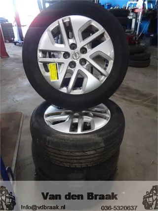 Opel Vivaro 2014-2019 Velgenset 17 inch