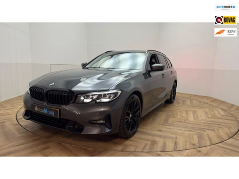 BMW 3-serie Touring 320i Executive Edition | Automaat | 184 PK | Navigatie | Elektrische achterklep