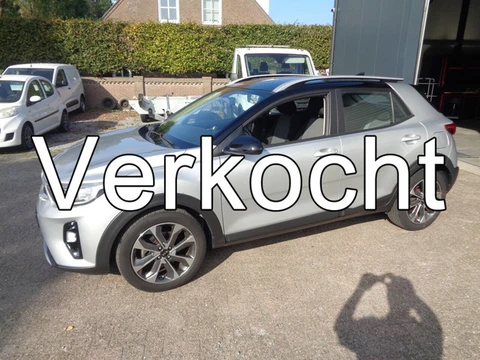 Kia Stonic 1.0 T-GDi DynamicLine Airco, Navigatie, Camera, PDC, LM velgen, Carplay/android
