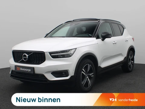 Volvo XC40 2.0 T4 R-Design 190PK Aut. Panoramadak, Trekhaak, Side Assist, Adaptieve Cruise Control, 