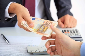 Financieringsovereenkomst voor bedrijven en particulieren met een lagere waarde van 2%