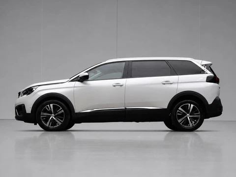 Peugeot 5008 1.2 PureTech Allure Sport (APPLE CARPLAY,NAVI,CAMERA,360 VIEW,CLIMATE,CRUISE,GETINT,LED