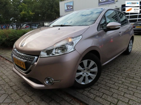 Peugeot 208 1.4 VTi Active Met distr ketting