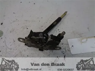 Ford Focus 2004-2008 Motorkapslot