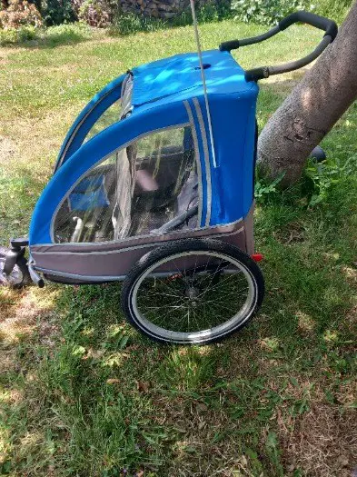 Fietskar / jogger,On the road - is een multifunctionele