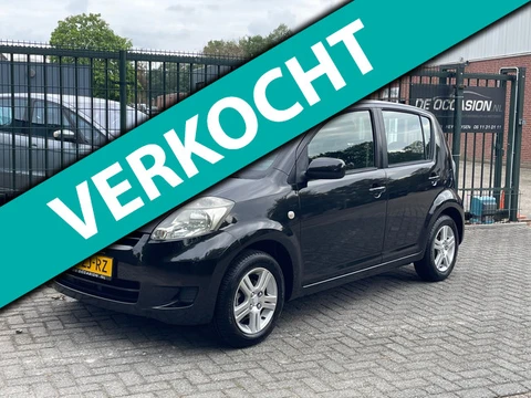 Daihatsu Sirion 2 1.0-12V Premium 5 deurs, apk 9-2027