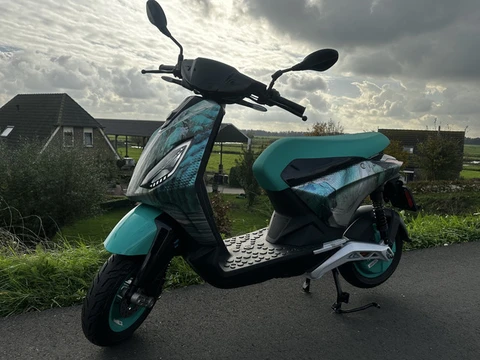 Piaggio Bromscooter 1 limited (bj 2026, automaat)