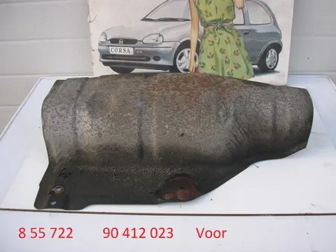 Hitteschild uitlaat Opel Corsa B 90412023
