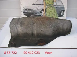 Hitteschild uitlaat Opel Corsa B 90412023