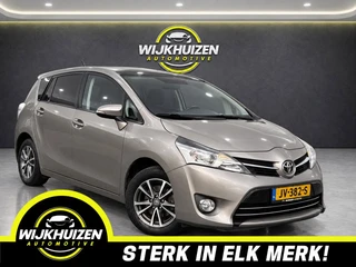Toyota Verso 1.8 VVT-i Aspiration met Panorama dak !!! Camera !!! Trekhaak !!! Cruise !!!
