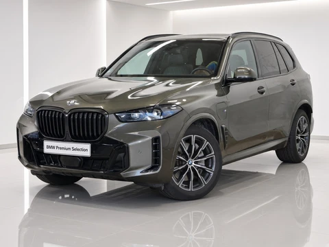 BMW X5 xDrive50e M-Sport | Individual Leder | Panorama | Comfortstoelen | Trekhaak | Harman Kardon |