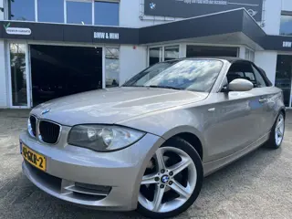 BMW 1 Serie Cabrio 125i High Executive NAVI - LEDER - TREKHAAK