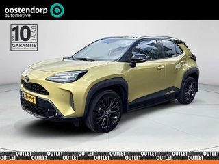 Toyota Yaris Cross 1.5 Hybrid Launch Edition | Panoramadak | Navigatie | Treeplanken | Stoel en stuu