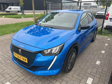 Peugeot e-208 EV Allure Pack 50 kWh (bj 2022, automaat)
