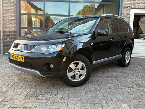 Mitsubishi Outlander 2.4 Intro Edition 2WD Airco Navi Handel/Export