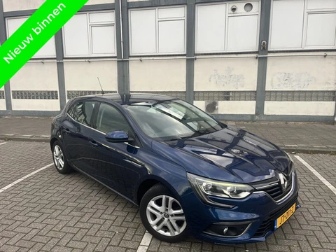 Renault Mégane 1.5 dCi ClimaAuto Bleutooth Navi Parksensor Led