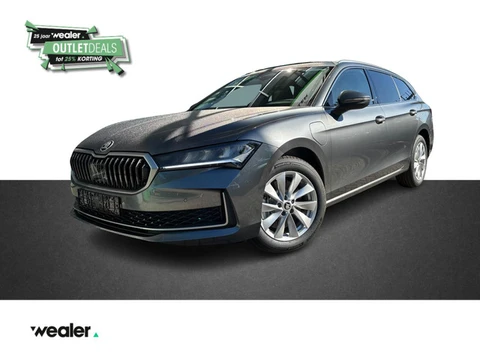 Škoda Superb Combi Edition 1.5 TSI PHEV 204 PK DSG Automaat | Trekhaak | Chroom pakket |