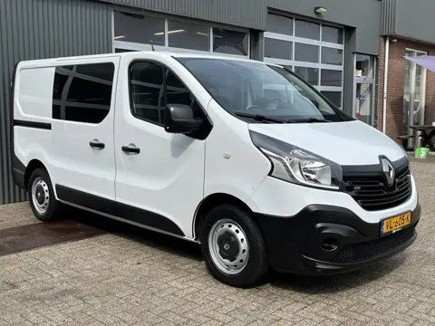 Renault Trafic 1.6 dCi L1H1 Airco Cruise control Parkeersensoren achter 3-Persoons Navigatiesysteem 