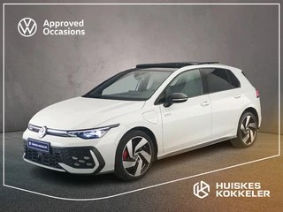 Volkswagen Golf GTE 1.5 TSI eHybrid 272pk DSG Automaat Trekhaak, Panoramadak, Adaptive cruise contro