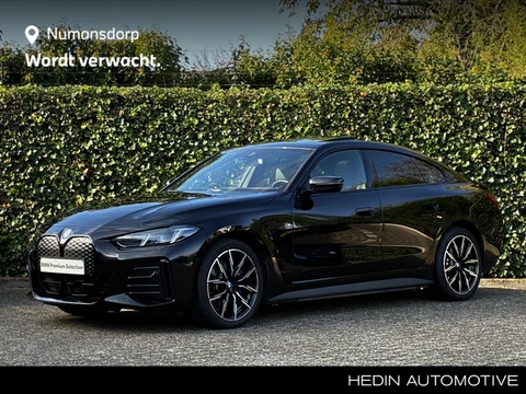 BMW i4 eDrive40 | M-Sport | Camera | Schuif-/Kanteldak | Comfort Access | Elek. Trekhaak