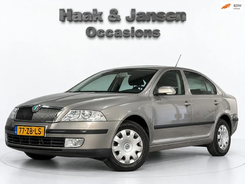 Skoda Octavia 1.6 Ambiente - Cruise - Airco - Radio