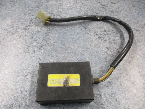 CDI UNIT Honda VF 500 1984 - 1986