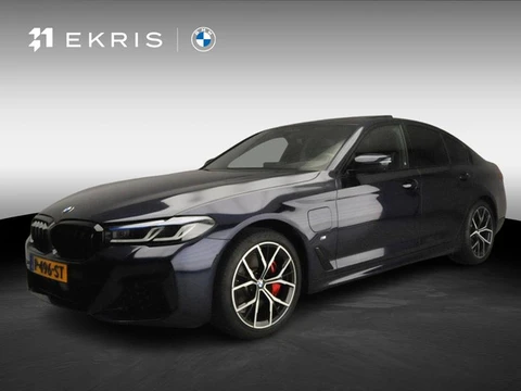 BMW 5 Serie Sedan 530e | M-Sportpakket | Laserlicht | Leder | HUD | Active cruise | Schuifdak | Trek