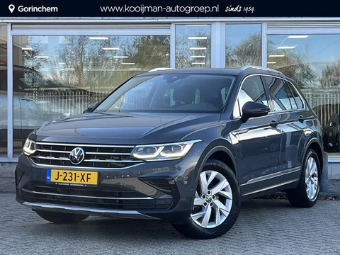 Volkswagen Tiguan 1.5 TSI Elegance / Schuif-Panoramadak! / hele nette auto / 21.000km!