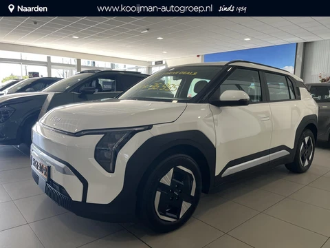 Kia EV3 Air 58.3 kWh DIRECT RIJDEN!! DEMO VOORDEEL!!  17% BIJTELLING!!