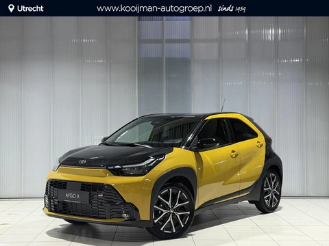 Toyota Aygo X Hybrid 115 GR Sport  JBL-AUDIO , 18'' LM-VELGEN , KEYLESS , PARKEERSENSOREN V+A , STOE