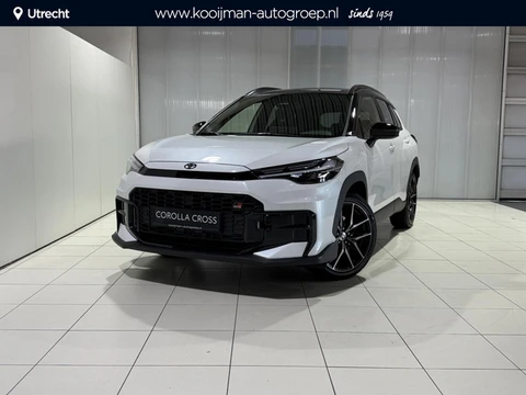 Toyota Corolla Cross Hybrid 180 GR Sport Panoramadak, JBL Geluidsysteem, Snel leverbaar, € 3000 inru