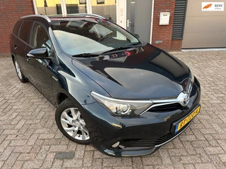 Toyota Auris Touring Sports 1.8 Hybrid Executive / Navi / Camera / PDC / DAB / AUT / NAP