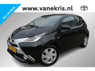 Toyota Aygo 1.0 VVT-i x-play, Camera, Bluetooth, Dealer onderhouden!