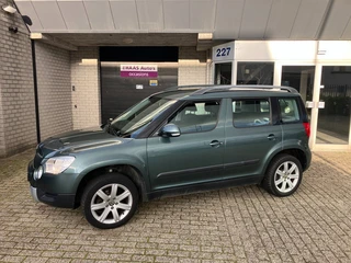 Skoda Yeti 1.2 TSI Comfort Arctic / ZOMER+WINTERSET / APK 2027 / AIRCO / TREKHAAK / HOGE INSTAP