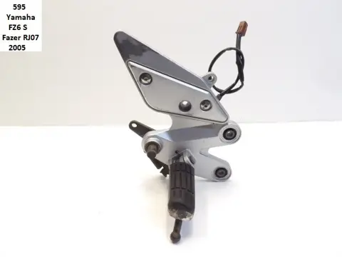 RECHTER SCHETSPLAAT Yamaha FZ6 2004 - 2007