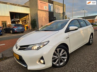 Toyota Auris Touring Sports 1.8 Hybrid Dynamic GARANTIE
