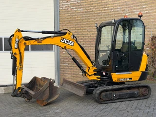 JCB 8026 cts (bj 2012)