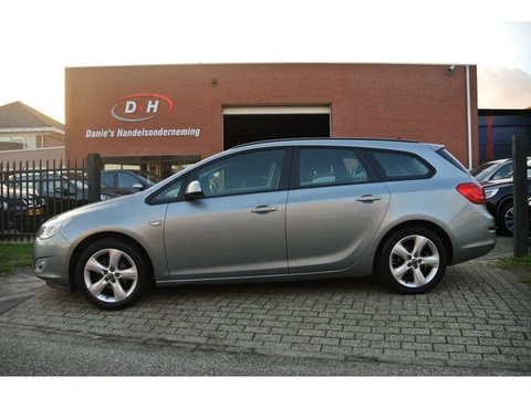 Opel Astra Sports Tourer 1.6 Edition airco automaat apk 18-06-2027 inruil mogelijk nap