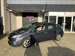 Toyota Prius 1.8 Plug-in Dynamic Business / LEDER / HUD / ALU VELGEN / APK OK / CLIMA / APK 2027