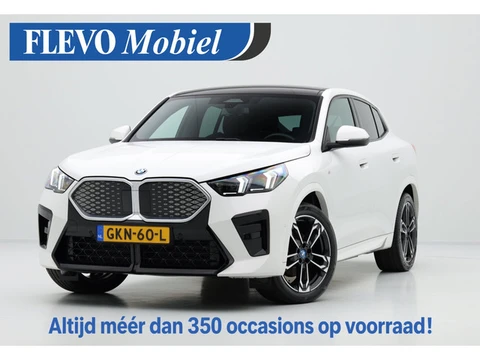 BMW IX2 EDrive20 67 kWh M Sport Aut. Pano|1e Eig|Leder-Alcantara|CarPlay|Cam|Sportstoelen