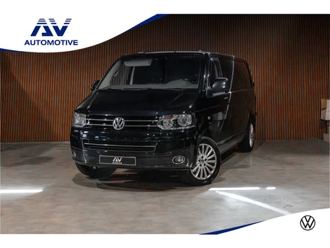 Volkswagen Transporter 2.0 TDI 140 PK L2H1 | Navigatie | Cruise control | Lederen bekleding | Trekha