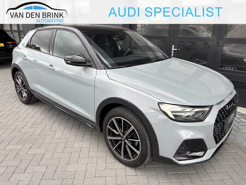 Audi A1 allstreet 30 TFSI S-line Black Ed. Pijl grijs