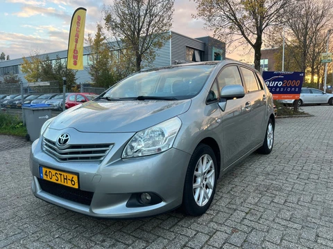 Toyota Verso 1.8 VVT-i Business Camera - Pano - Automaat